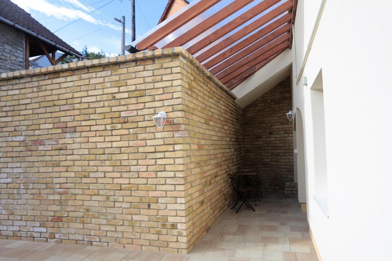 Jokai 19 Vendeghaz Daire Veszprém Dış mekan fotoğraf